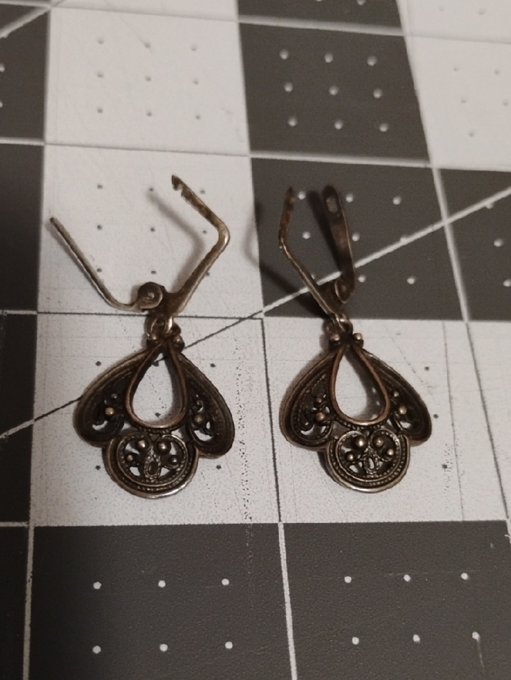 Vintage-Inspired Bronze Teardrop Filigree Clip On Earrings - Women Jewelry